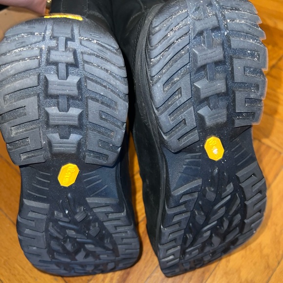 Men’s ugg Boot - Picture 8 of 8